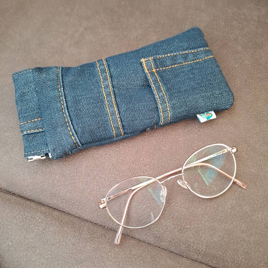 etui à brosse à dents gris etui à brosse à dents gris