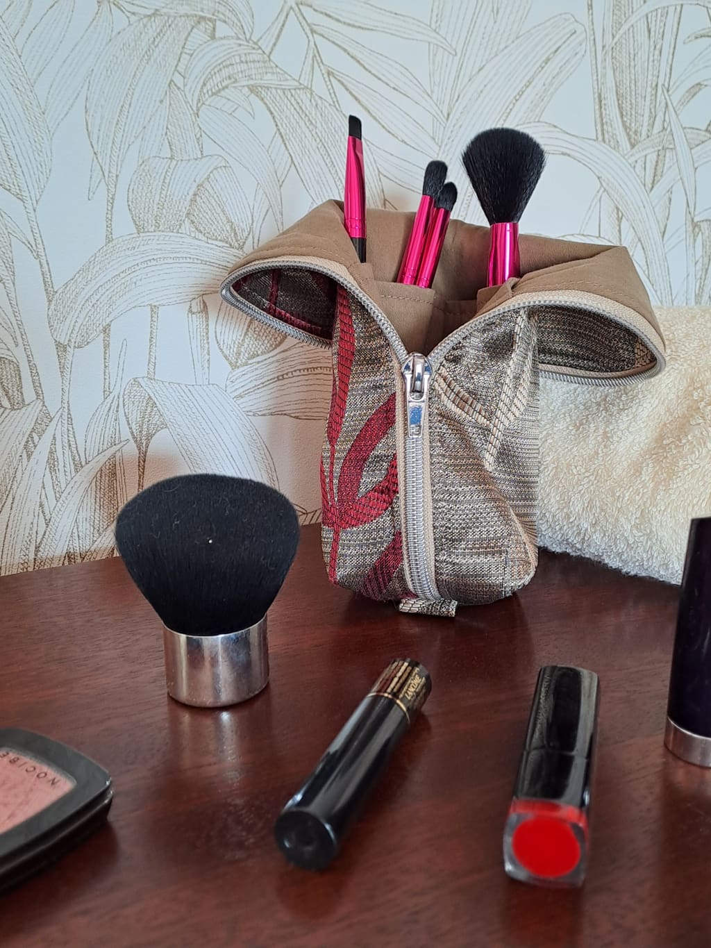 la pochette multi poches joséphine version turquoise la pochette multi poches joséphine version turquoise